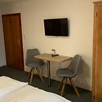 Gregory Konukevi 3*