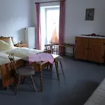 Konukevi Gregory 3*